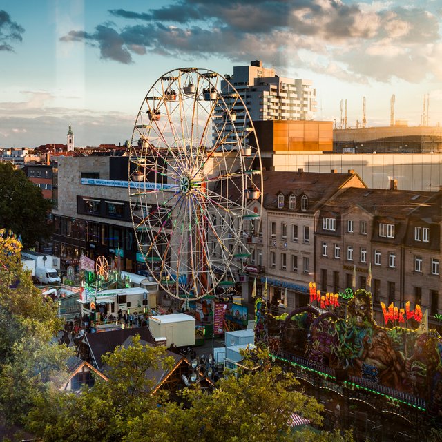 riesenrad auf fürther kerwa